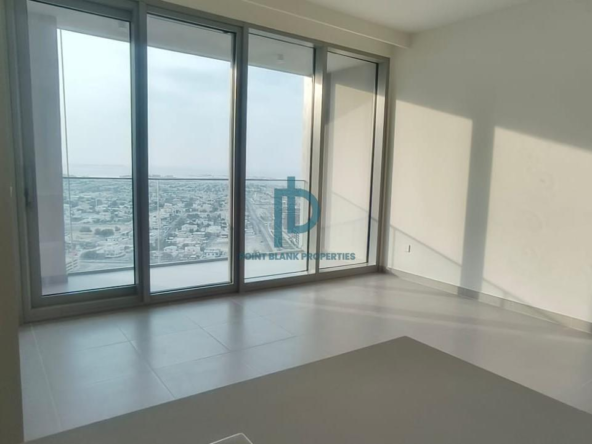 High Floor| Great Amenities | Sea Side Facing